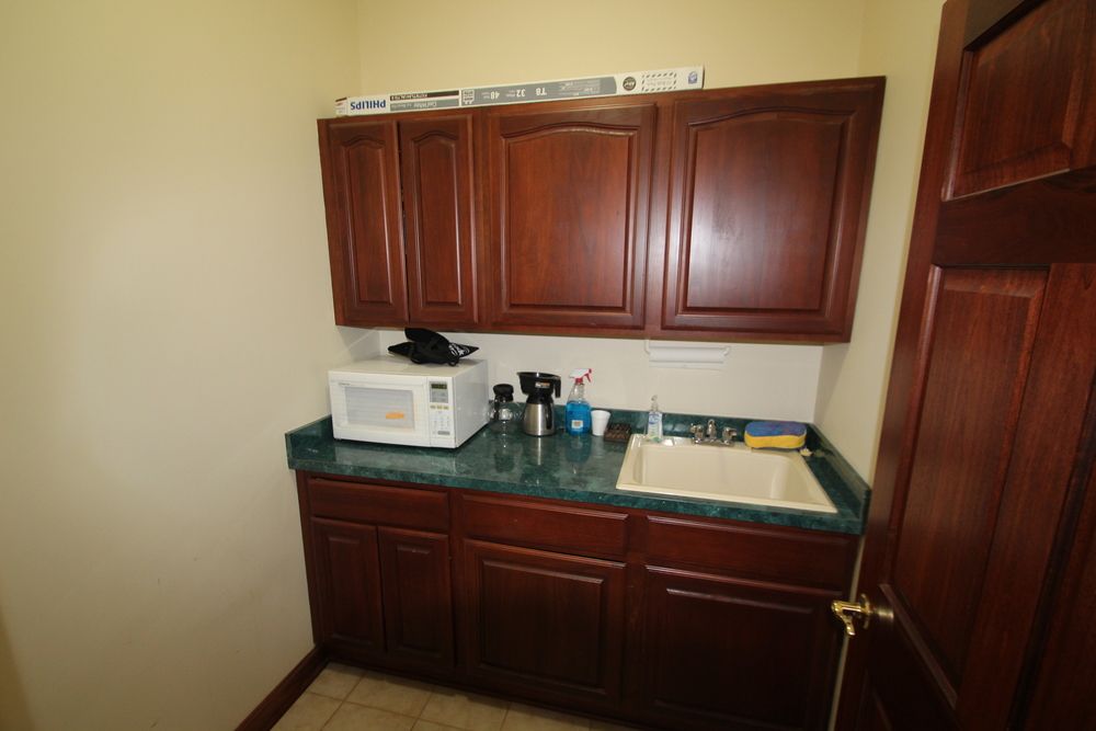 161 Northwest Ave, Tallmadge, OH 44278